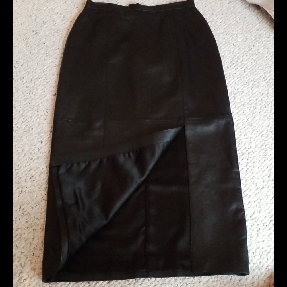 Bagatelle Black Leather Lined Skirt - Picture 3 of 10